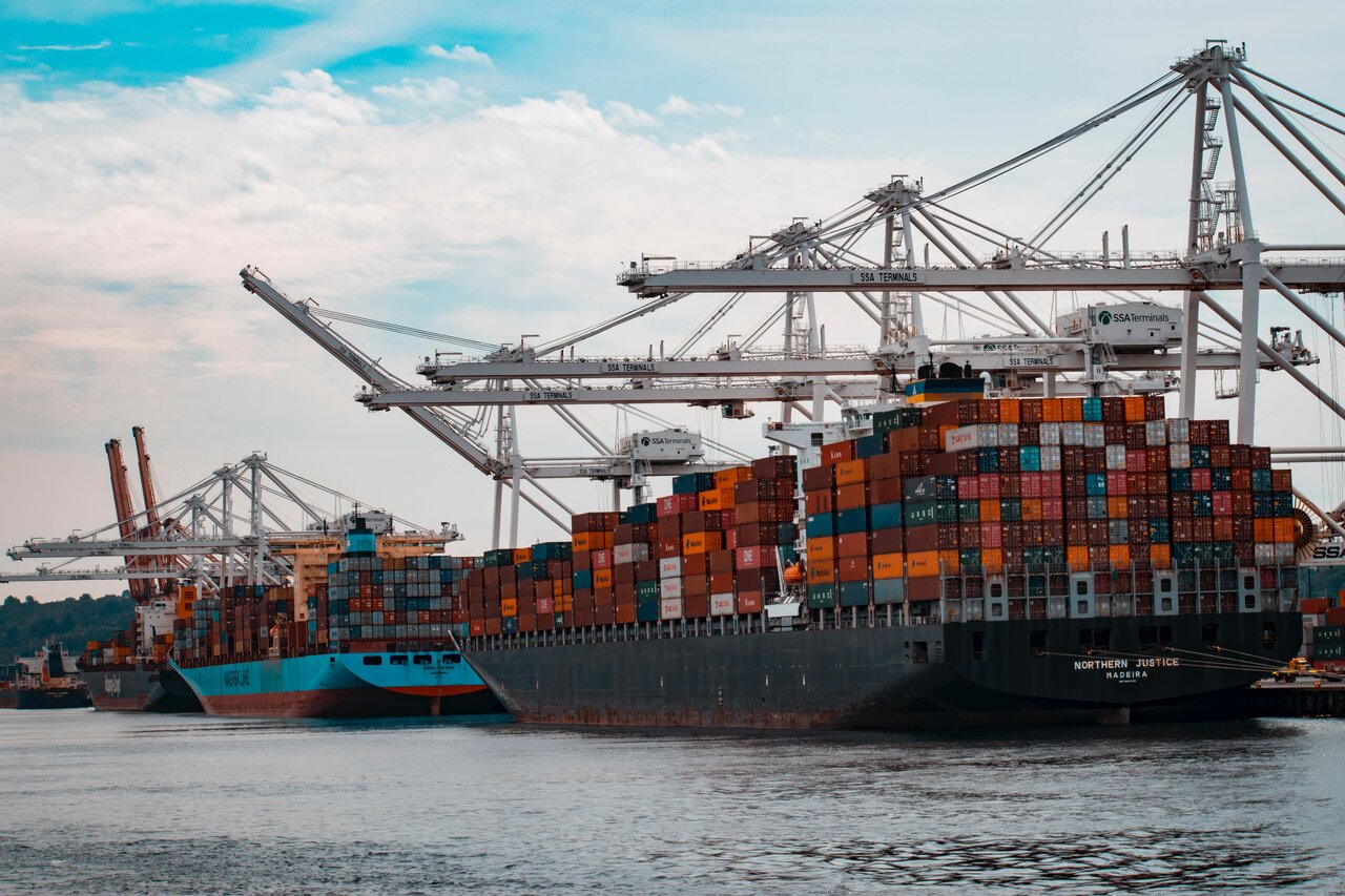 Full container ships in a port